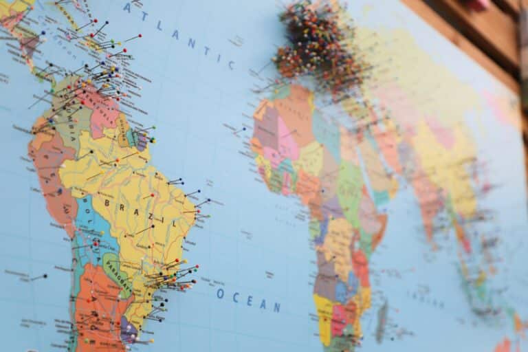 Using World Maps to Elevate Your Travel Blog