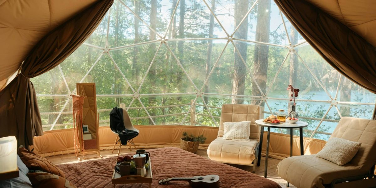 Traditional vs. Glamping: Which Camping Adventure Is More Fun?